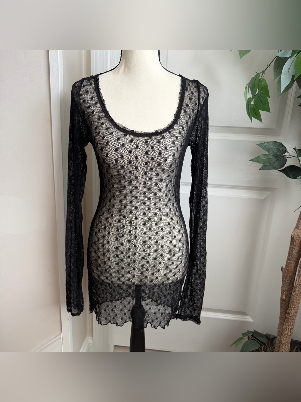 Free People Sheer Dotted Lace Mesh Long Sleeve Scoop Neck Top Black Sz M